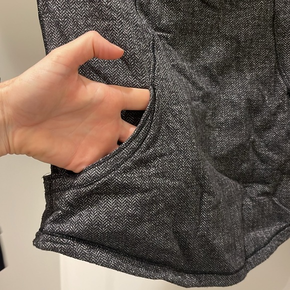 Lululemon 1/2 Zip - Picture 16 of 16